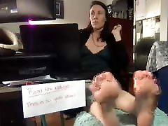 IT Project Manager ignore you while she&039;s on a work call
