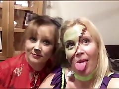 2 HORNY BLONDE MILFS WANT TO SUCK YOU OFF!