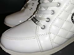 White sport shoes Lady L video short chochi dabane wala videos