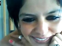 mature sexy beauty shemale on cam talking hot