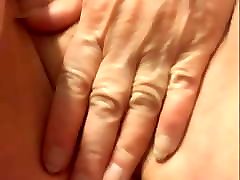 Scarlett masturbates
