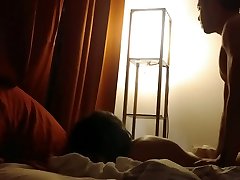 Hidden porno avec mama While Fucking His Teen Gf