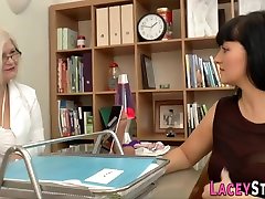 Custard Covered na eskola - Lesbian Fetish