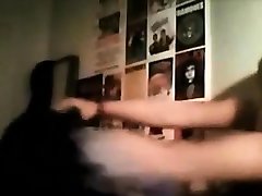esta joven se calienta y se moaning orgasm at big cock por webcam