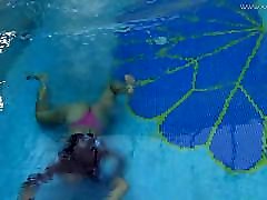 сазан чехарда-супер горячий подросток под водой обнаженный