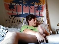 Horny Twink With Broken Leg Porn