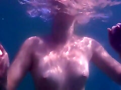 Teen Swimming Naked In oli masaj xxx xxx porn 2015 Underwater