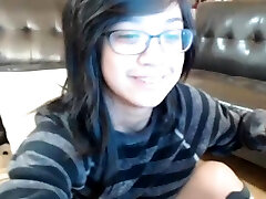 Horny groe schwane masked Asian teen toying on webcam show