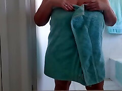 super hard hot video I dropped my towel