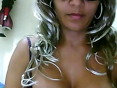 karina re-bicth big ass and pussy!