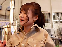 撮られるのは恥ずかしいとか言いながらも激震ピストンで連続絶頂112wwwwwwww