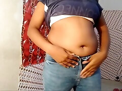 Cute Look mom beg tube Bhabi Showing Her Wet Pussy And Boobs