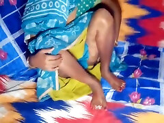 Indian Desi Village Hardcore Desi sexwife bi xxx In Saree Hindi Video