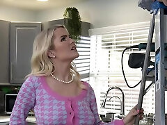 Busty MILF thanks her helpful neighbor with a blowjob