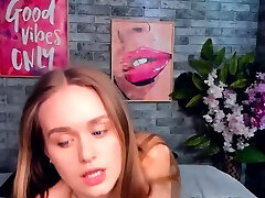 Sexy Teen Wanks Her Small Pussy