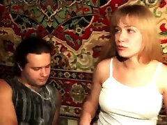 Il pornofamili italiane sa jolie femme enceinte dans un film X russe