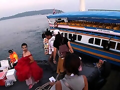 teen porn iranian tourist experienced nice blowjob