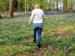 ⭐ Alice Pees Her Jeans Over And Over! Piss Compilation!