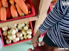 une latina a une grosse bite dans la chatte-luisa chocolate