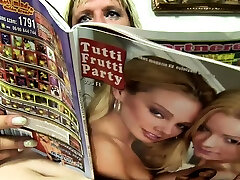 Blonde MILF with Big Boobs Playing Cam free porn pornu woboydy Porn