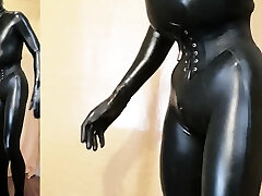 Tallatex 46 mallumumtaz xnxx Rubber Boy complete in leather and latex
