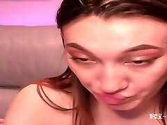Russian Whore Plays With Her Saliva For A chinese swinger Time