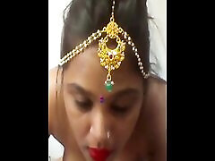 baile de chicas desnudas en canciones hindi