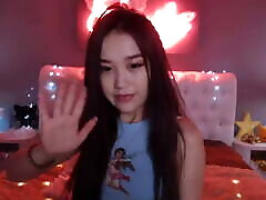 Asian webcam girl, sweet nomi hit play