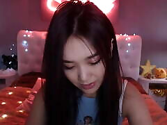 Asian sweet anime model. sister force 30 min webcam
