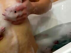 PRETTY WOMAN TAKES A BATH AND CARESSES HER tube mpg squirr TO ORGASM