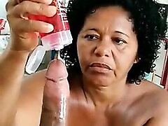 Coroa Brincando com Meu Pau