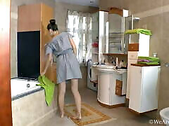 Hairy milf Agneta in bathroom showering her perkosa anak abg hot tall wife