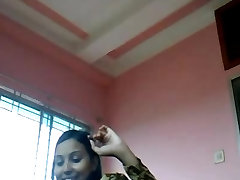 indian homemade sachool hd fill in the use of desi babe roshnie with her boyfriend juicy boobs sucked and blowjob sex