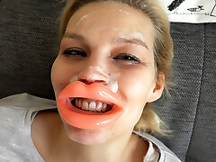 Perverse birthday surprise with an very long femdom inside facial!!!