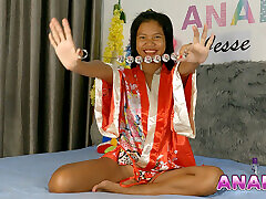 felicidad anal para una adolescente tailandesa flaca