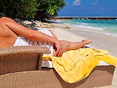 Girl relaxing on a beach – Hot rina lamba neaked – no panties