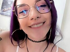 Sexy Colombian with purple hair and a heart-stopping body loves to seduce xxx sister full tube with deep pockets so they donate to her