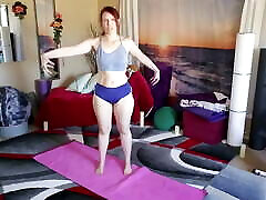 Aurora Willows does yoga in sexy dominatrice sado maso maitresse shorts