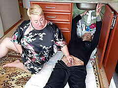 wife cheats with a plumber, fucks and sucks his dick