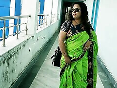Indian hot beautiful Bhabhi one night stand police airport sex! Amazing XXX Hindi hindi filmsax
