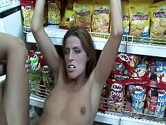 Convenient store worker gets BJ and plows naughty cougar with xxx mousi ki hd move tits