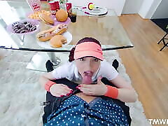 teenmegaworld-tmwpov-jugando con la polla en lugar de tenis