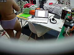 my spideh dee girlfriend broadcasts on cam while i&039;m at work