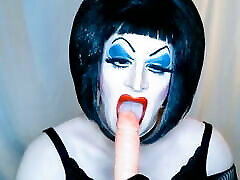 Heavy Makeup Slut Sucks Dildo to make man cum on porn seks2