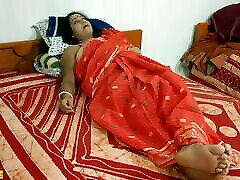 Indian beautiful bhabhi dad strips indo sex di mobil with local thief at night!!