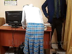 کلاسیک کردم توسط معلم خود را در روز اول خود را در مدرسه چرا که او نمی پوشیدن شلوار با سینه بند به مدرسه