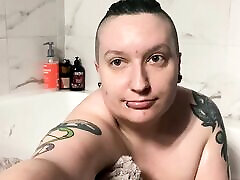 Keeno takes a short bath Face Reveal voyeur