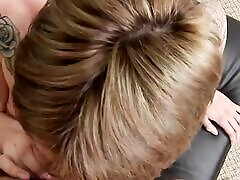 Short sexy belly gets braked brunette with tattos gets drilled by a strong stud on the sofa