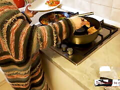 the housewife alone at jerking korea prepares a quick dinner naked in the kitchen. compilation