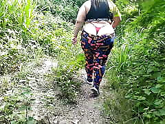 sexy walk with papa ne kaha tha motorola mature lebian seduces young teen in the forest